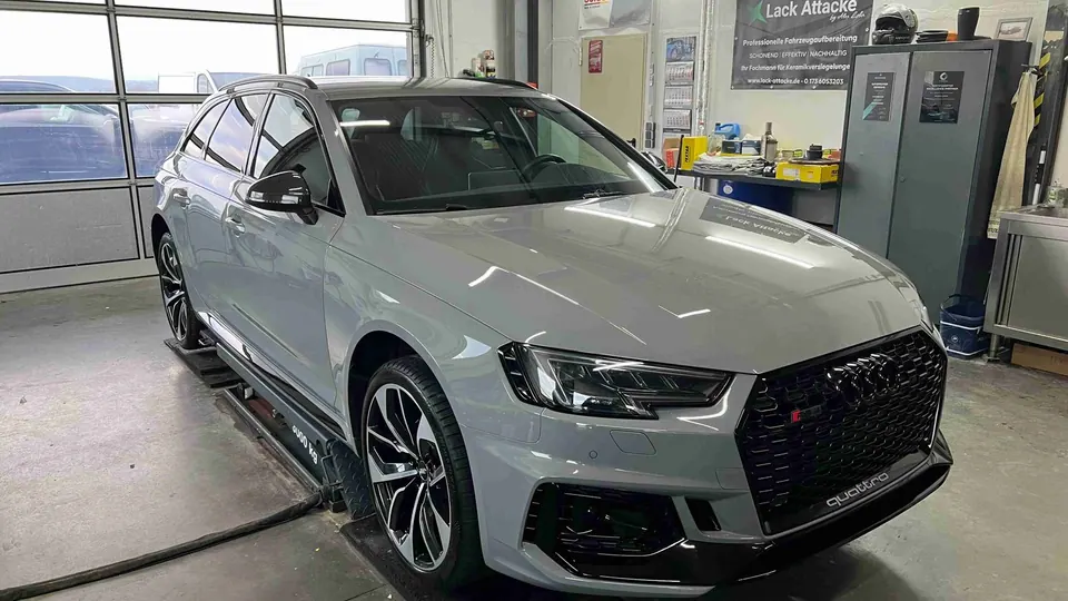 Vorher-Nachher: Audi RS4 Avant Nachher - Lack Attacke