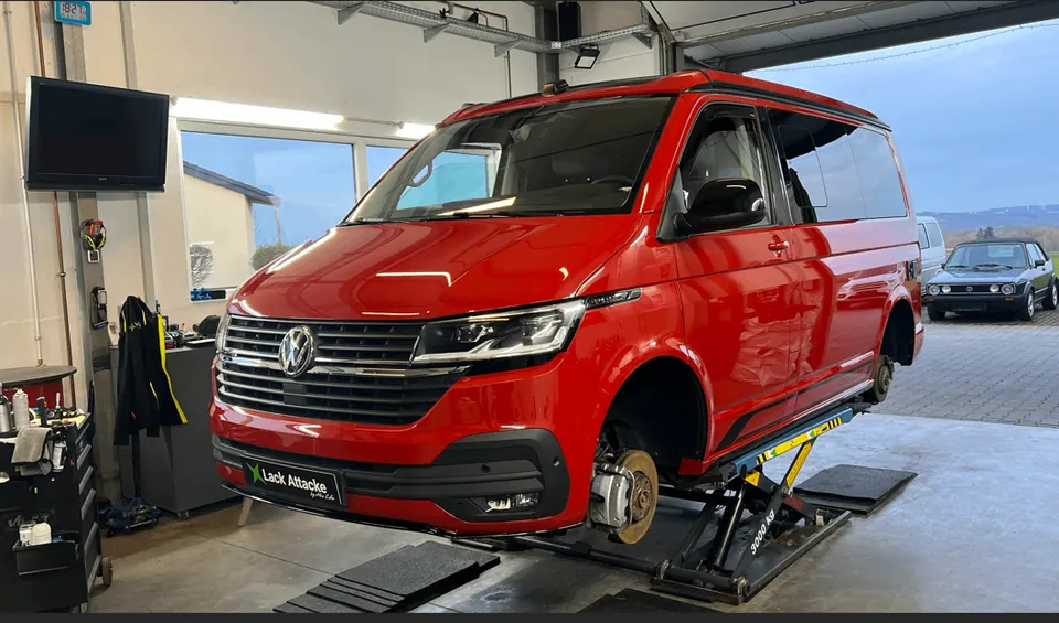 Wohnmobil nach professioneller Aufbereitung - Lack Attacke